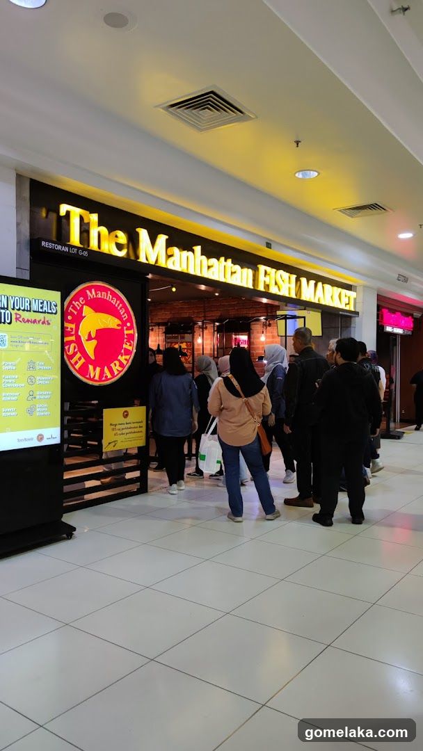 The Manhattan Fish Market entrance