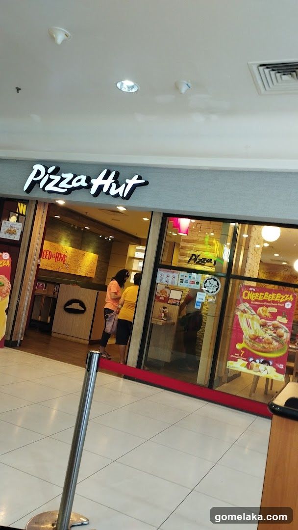 Pizza Hut Restaurant