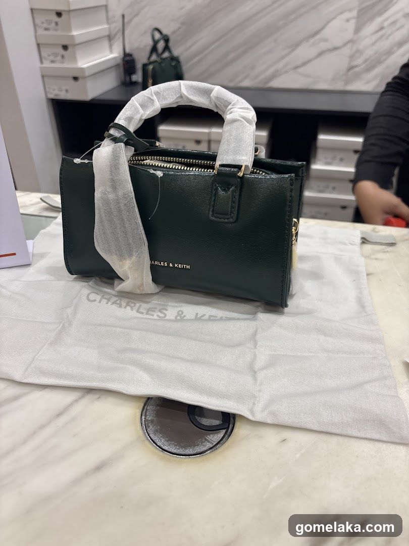 Charles & Keith Bag Display