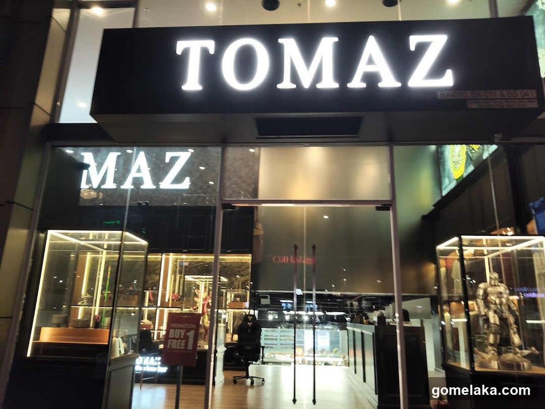 TOMAZ Storefront