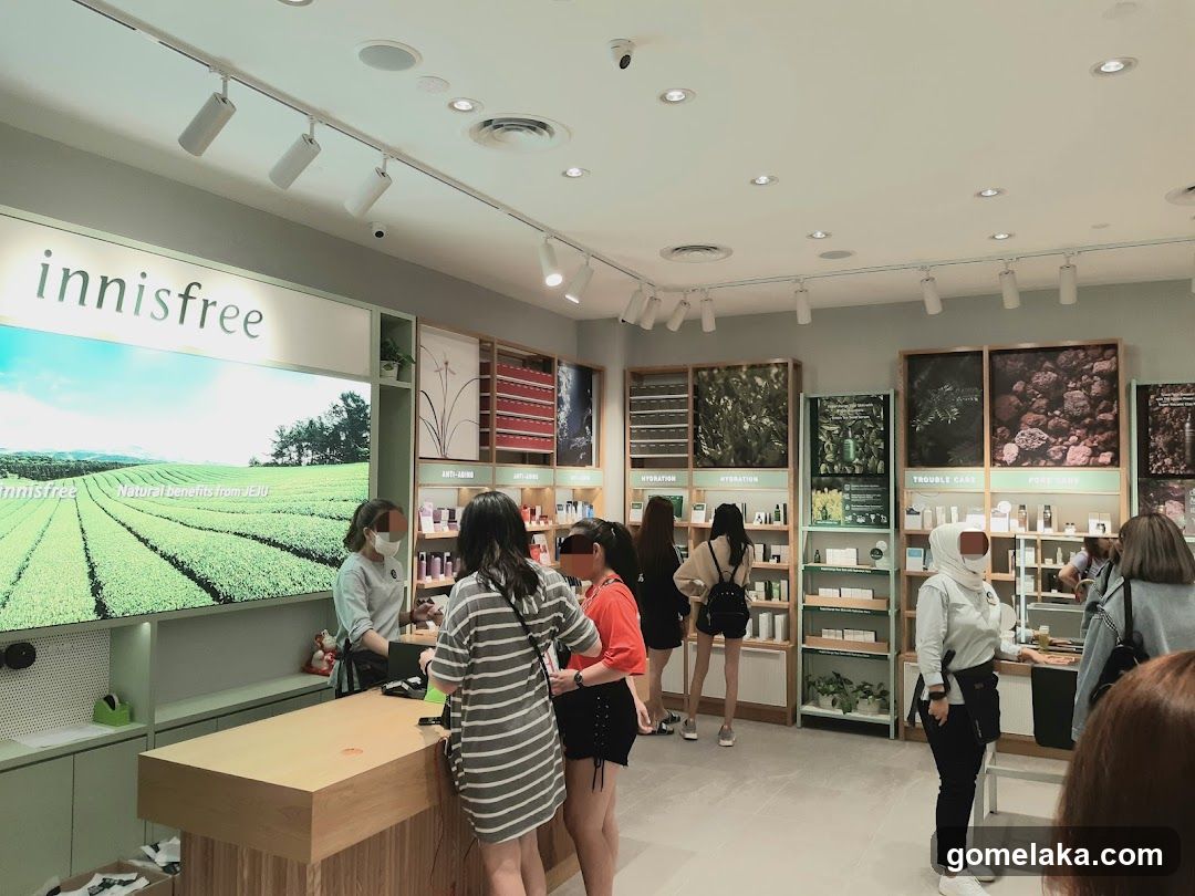 Innisfree Store Interior