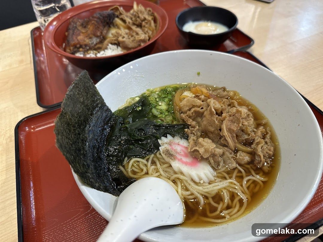 Ramen and rice bowl meal