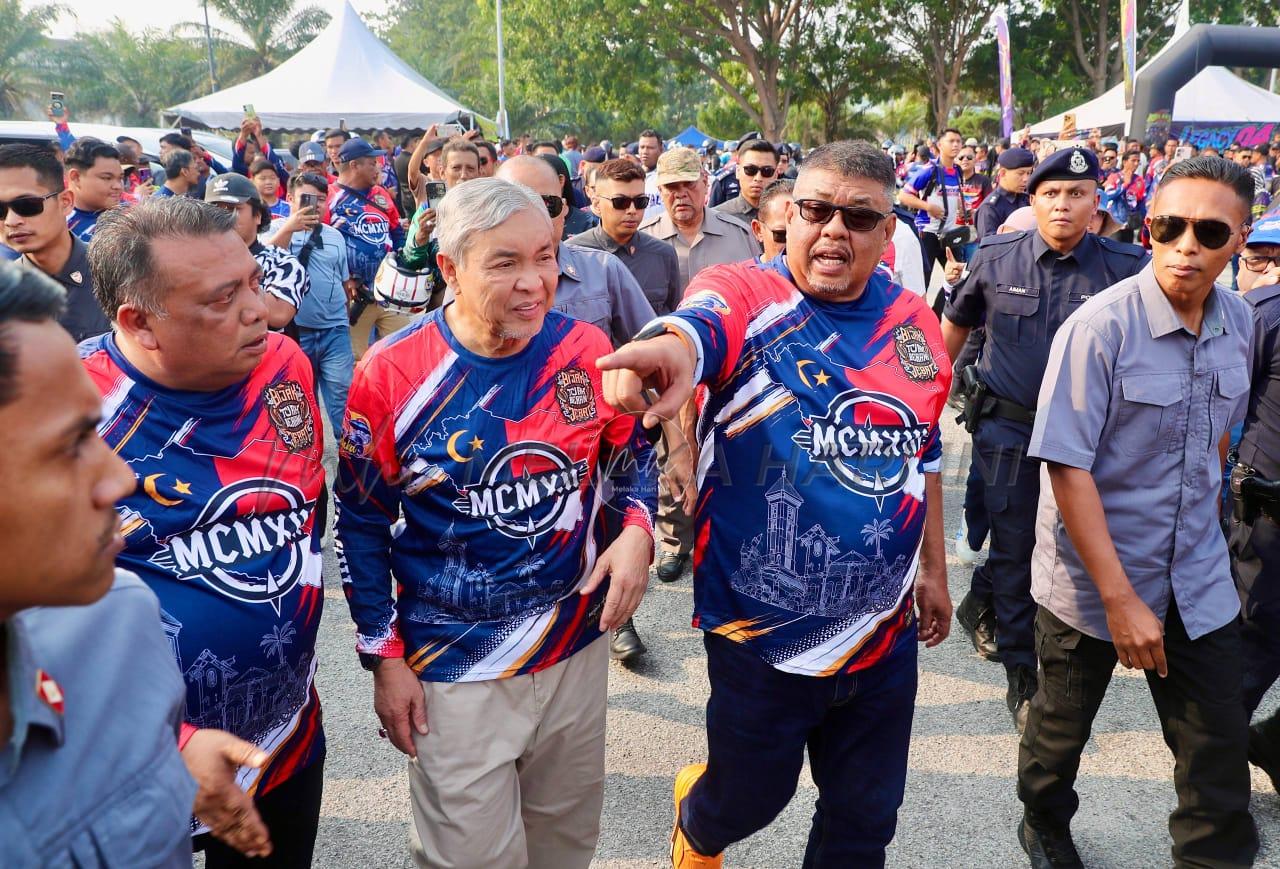 Almost 100,000 people filled MITC for Melaka's youth carnival and Jom Heboh