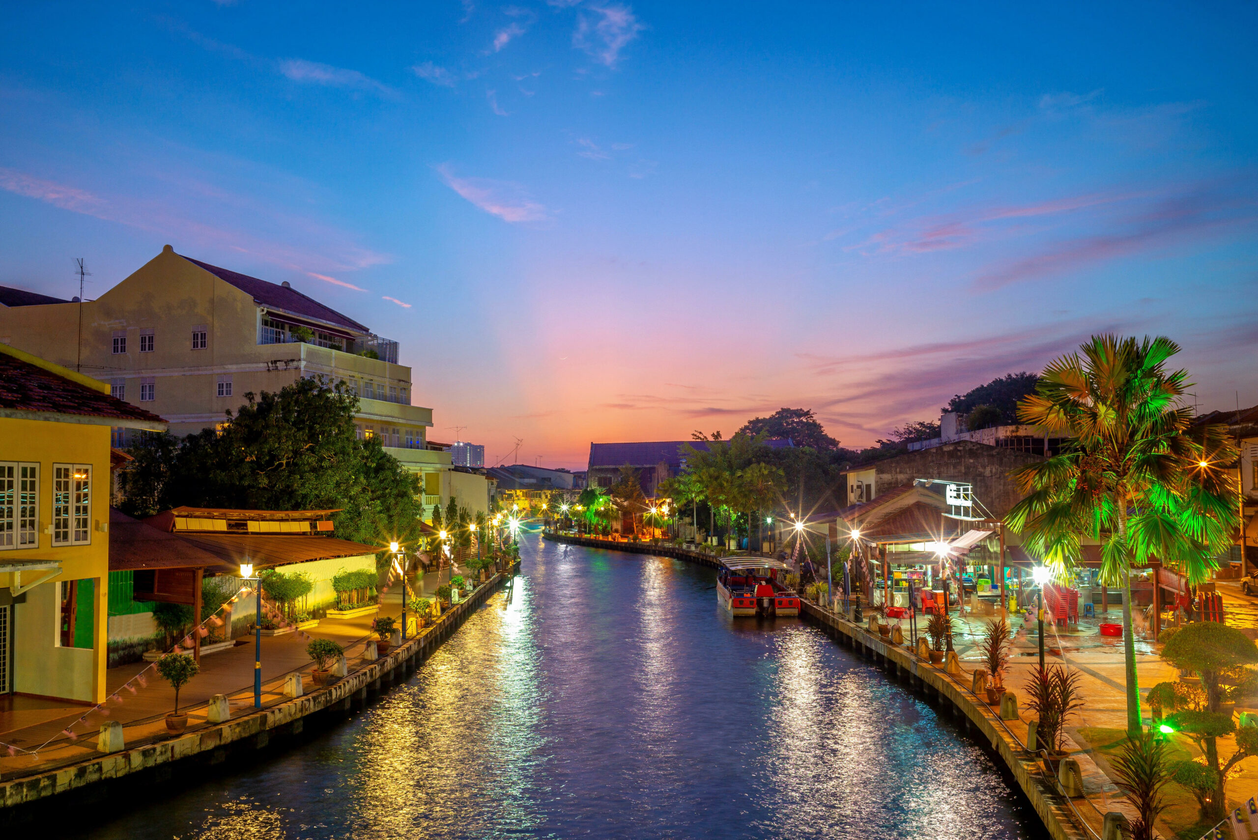 Melaka River Cruise: The 45-Minute Boat Ride Through Malacca's Past